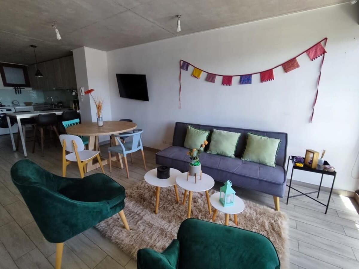 Hom I Acogedor 2d2b, En Cerro Baron Con Estacionamiento Appartement Valparaíso